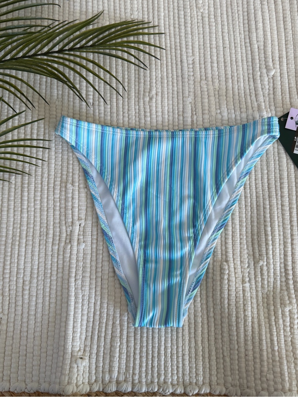 NWT Women's Mid-Waist Extra High Leg Extra Cheeky Bikini Bottom XSmall